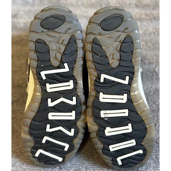 Nike Air Jordan 11 Retro Animal Instinct Black Sail White Kids Sz 1Y DO3857-010 - Picture 7 of 8